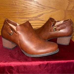 SOUL Campus Whiskey Ankle Boot Zip Low Heel, Size 8